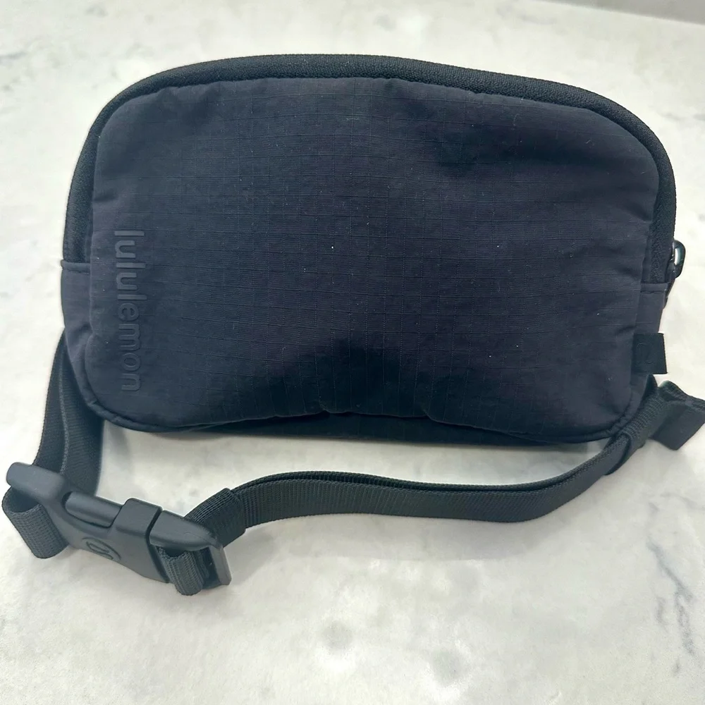 Lululemon Mini Belt Bag, Black - Picture 10 of 11
